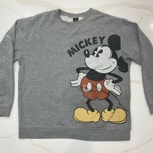 Disney Mickey Mouse Gray Crewneck Sweater Unisex Size Large.